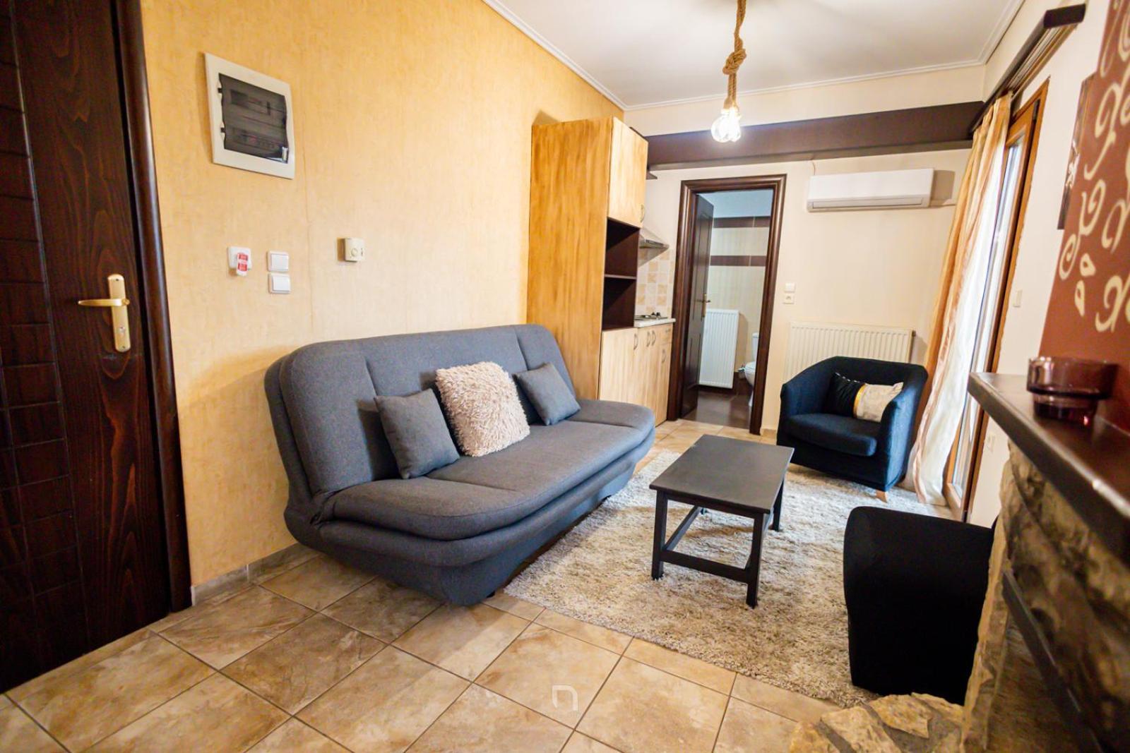 Enastron Hotel Kalavryta Buitenkant foto